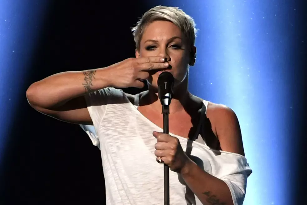 P!nk Shouts Obscenities as She Forgets Words at NYC Show
