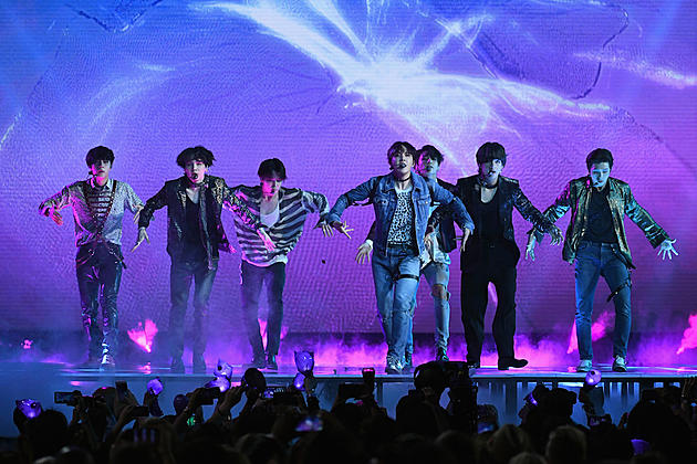 BTS Give Explosive First TV Performance of &#8216;Fake Love&#8217; at 2018 Billboard Music Awards (VIDEO)