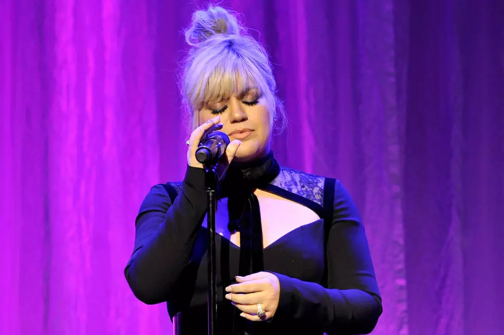 Kelly Clarkson Laments She&#8217;s Never Had a Female Producer