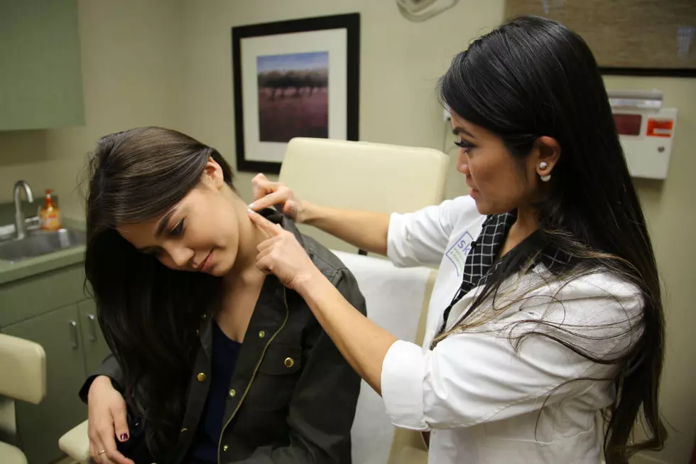 Can You Stomach TLC’s New Show About Pimple-Popping + Exploding Cysts? (VIDEO)