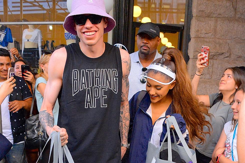 Ariana Grande and Pete Davidson Take On New York City (PHOTOS)