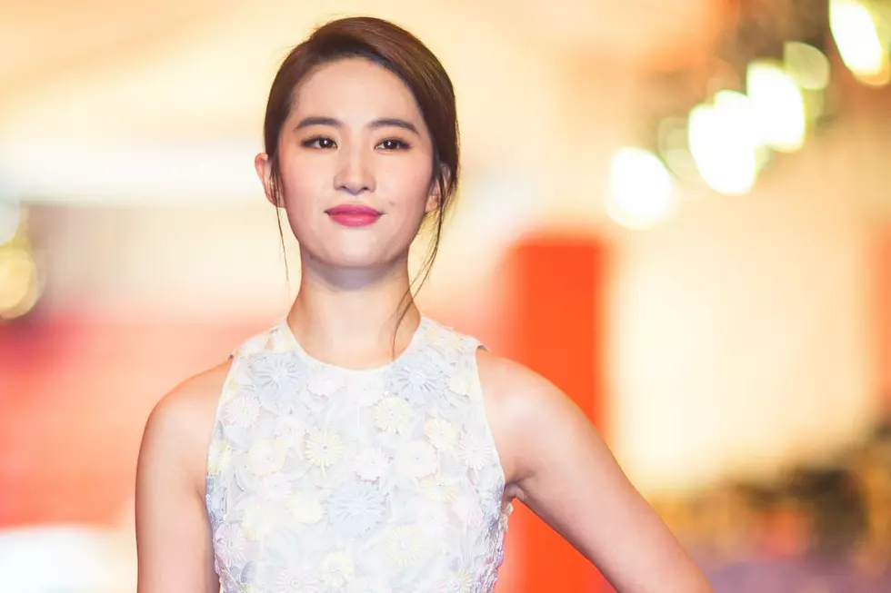 Disney Shares First Glimpse at Liu Yifei as ‘Mulan’ in Live-Action Movie