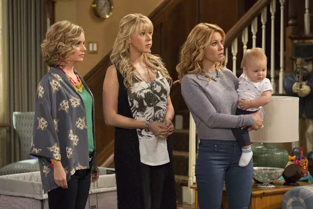 &#8216;Fuller House&#8217; Season 4 Is Coming — Here Are the Pics to Prove It