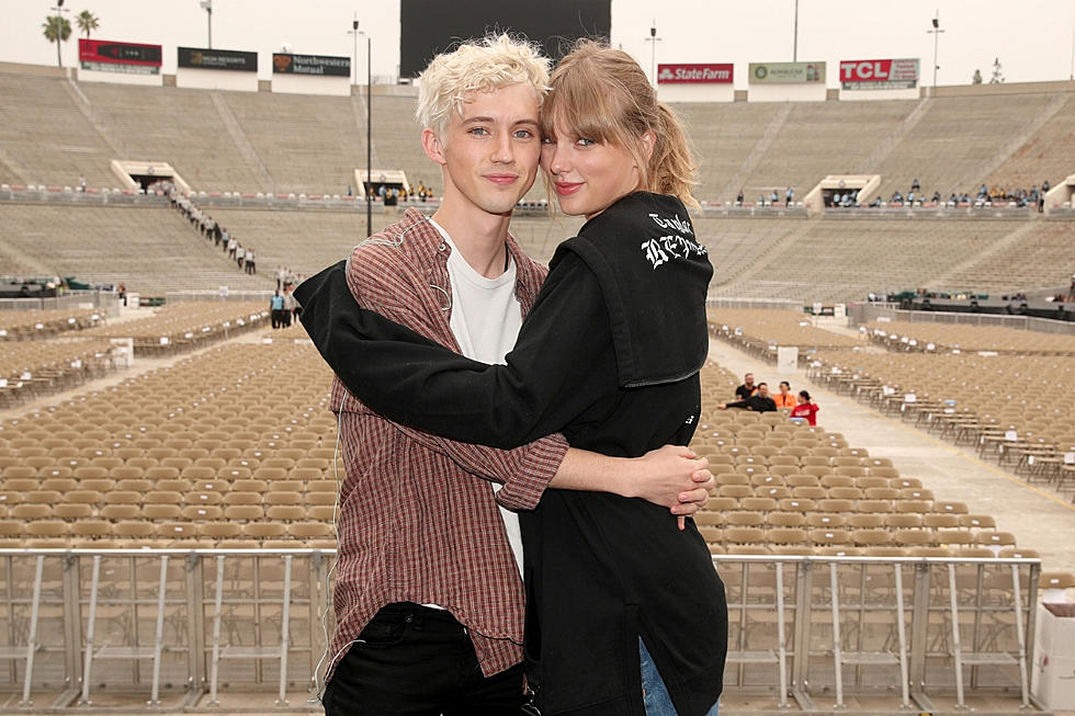 Troye Sivan Says Taylor Swift Made Him Feel Like He Was &#8216;Tripping On Acid&#8217;