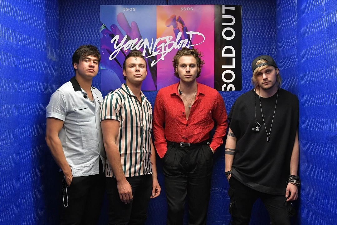 5 Seconds Of Summer Share Dark Easier Video