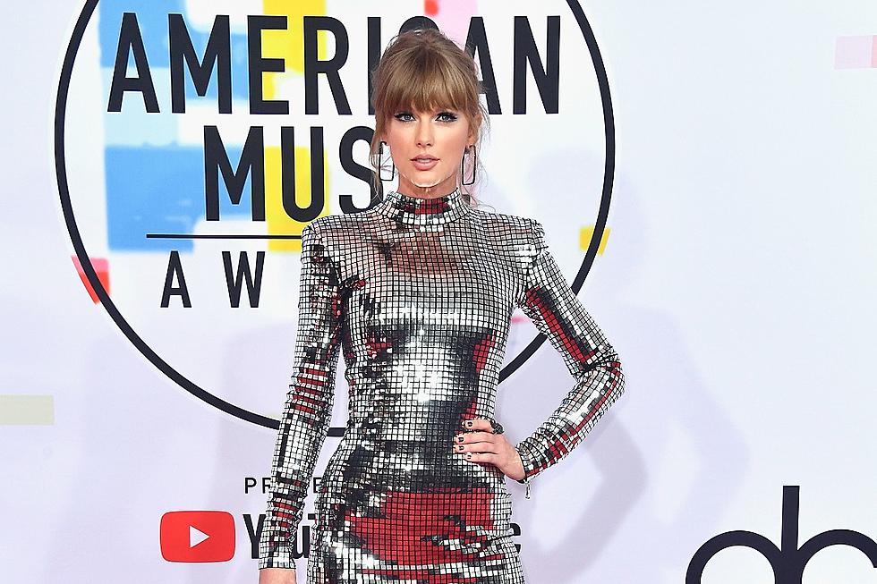 2018 American Music Awards See Photos From The Red Carpet
