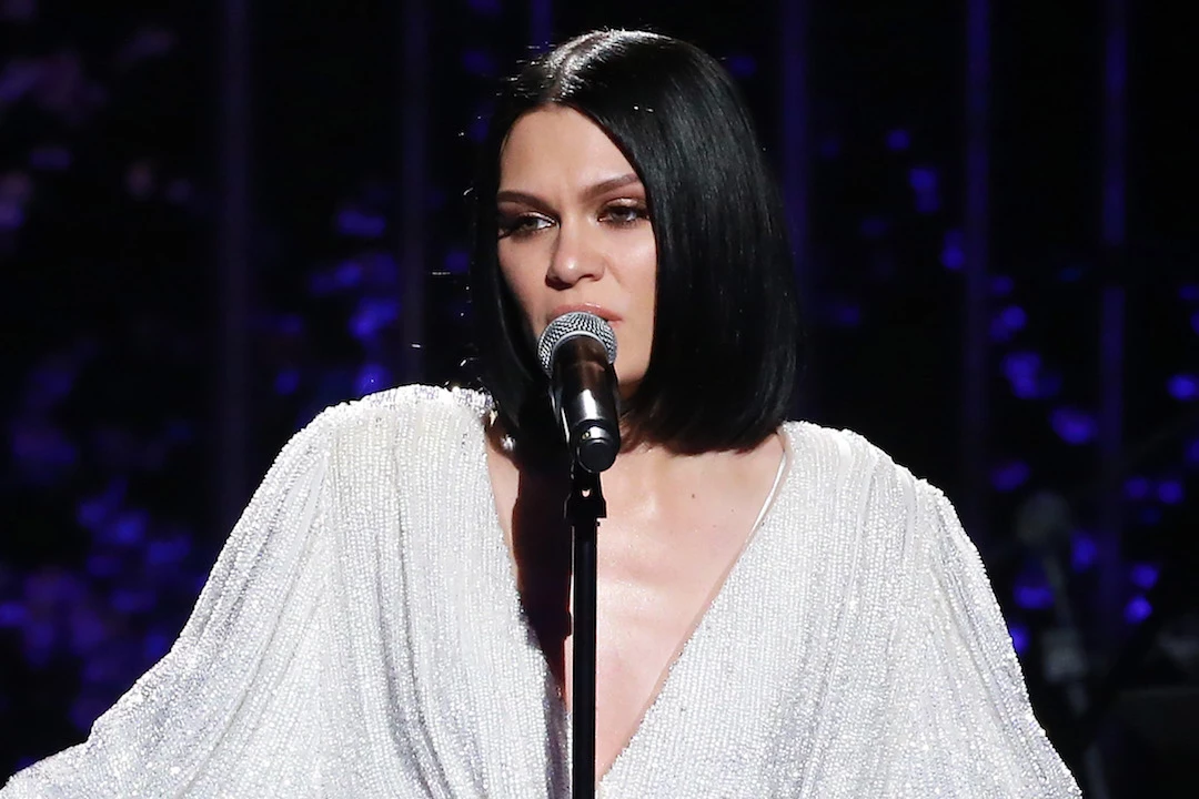 Watch Jessie J Sing Bang Bang With Her Mouth Closed