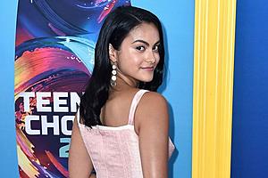 &#8216;Riverdale&#8217;s Camila Mendes Goes Full Veronica Lodge on Disrespectful Fan