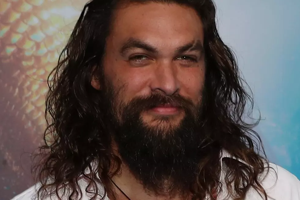 Jason Momoa Hilariously Photobombs Newlywed Couple