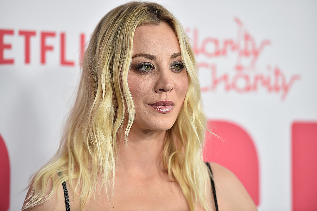 1080px x 720px - Kaley Cuoco-Sweeting Calls Her Breast Implants 'Best Thing Ever'
