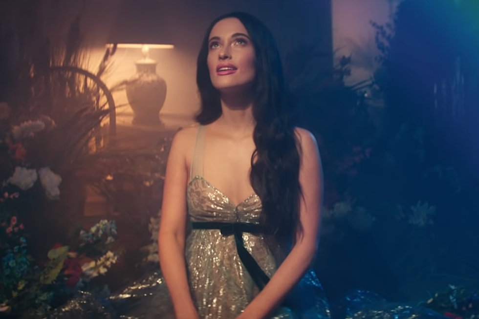 Kacey Musgraves Drops &#8216;Rainbow&#8217; Music Video After Huge Grammys Win