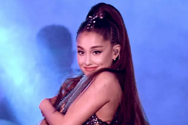 This Ariana Grande Megamix Is an Epic Must-Hear