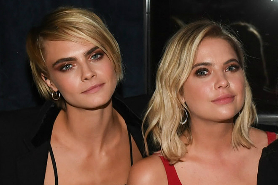Cara Delevingne and Kendall Jenner have matching blonde bowl cuts
