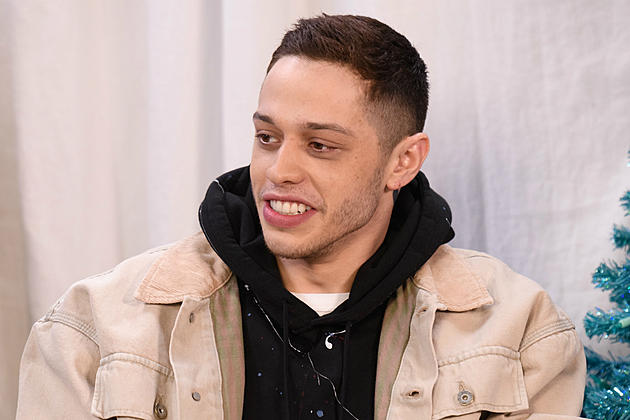 Pete Davidson Says He&#8217;s Living With His Mom, Has a Basement &#8216;Man Cave&#8217;