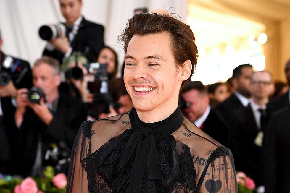 Fans Have Mixed Reactions on Harry Styles’ Met Gala Look