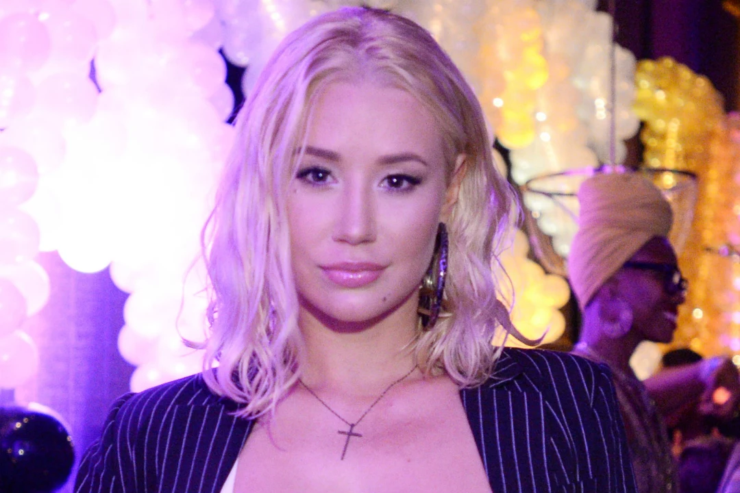 Nuded iggy azalea Iggy Azalea