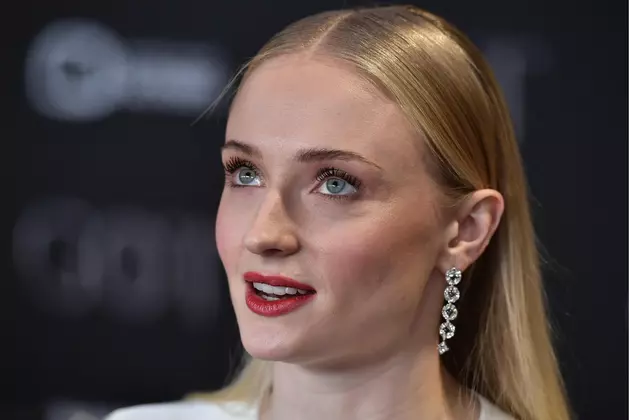 Sophie Turner Slams &#8216;Game of Thrones&#8217; Fans&#8217; &#8216;Disrespectful&#8217; Petition to Redo Season 8