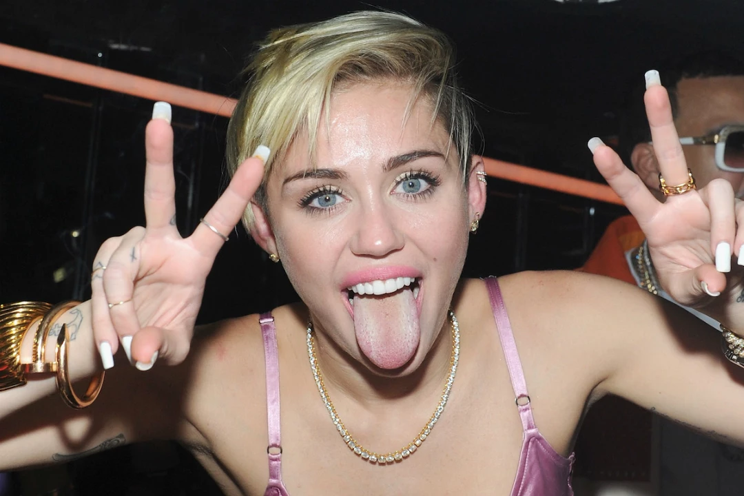 Naked Pics Of Miley Cyrus Uncensored