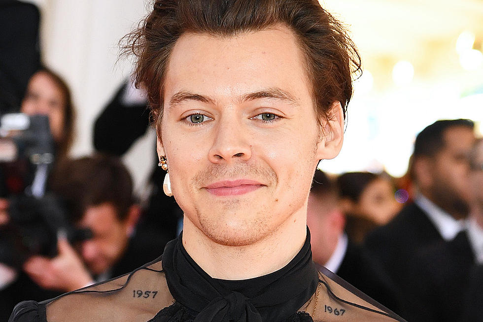 Harry Styles' Sexy Photos From the Red Carpet