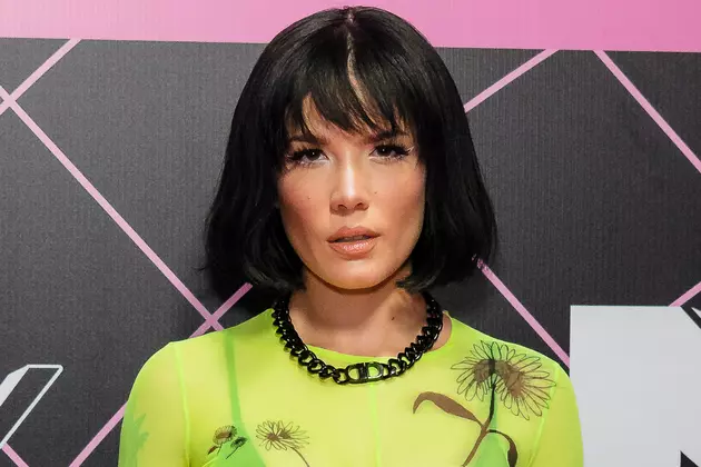 Halsey Shows Off Cute New &#8216;Anime Side Character&#8217; Haircut