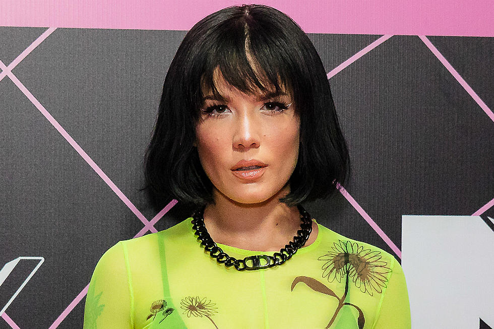 Halsey Shows Off Cute New ‘Anime Side Character’ Haircut