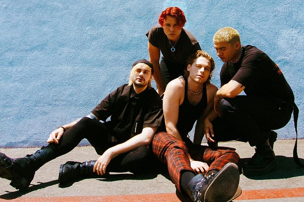 5 Seconds of Summer Debut Haunting &#8216;Teeth&#8217; Music Video