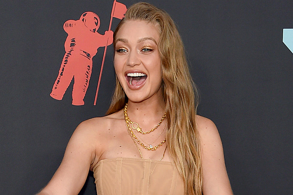 Gigi Hadid Couldn&#8217;t Tell Taylor Swift and Drag Queen Jade Jolie Apart at the VMAs Either