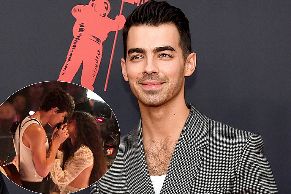 Joe Jonas Is Disappointed That Camila and Shawn Didn&#8217;t Kiss at the VMAs