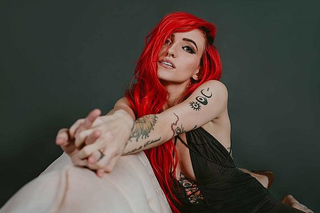 Lights Reveals Why Her Debut Album &#8216;The Listening&#8217; Is &#8216;Riddled With Naiveté and Nostalgia&#8217;