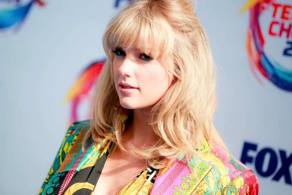 Taylor Swift Announces 'Lover' Album Tracklist
