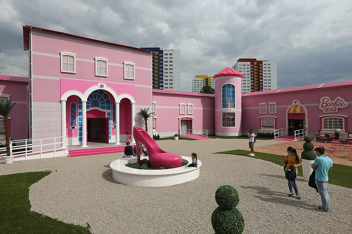 Barbie's Real-Life Dreamhouse Airbnb + More