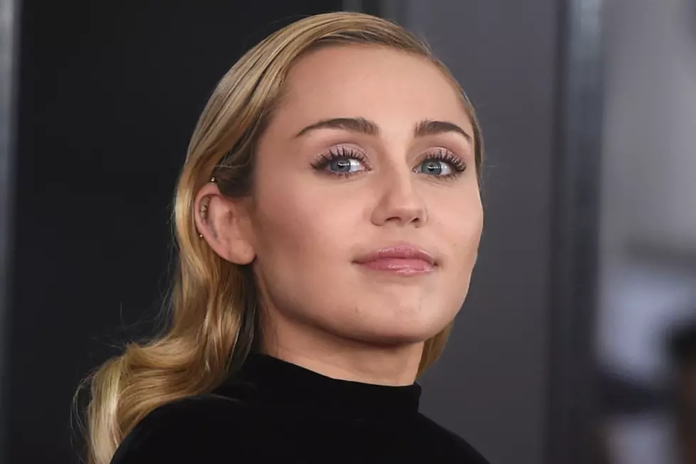Miley Cyrus Lesbian Strapon Porn - Miley Cyrus Responds to 'Gay' Statement Backlash