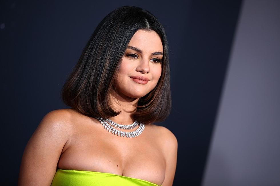 Selena Gomez Debuts New Tattoo Post-AMAs Performance