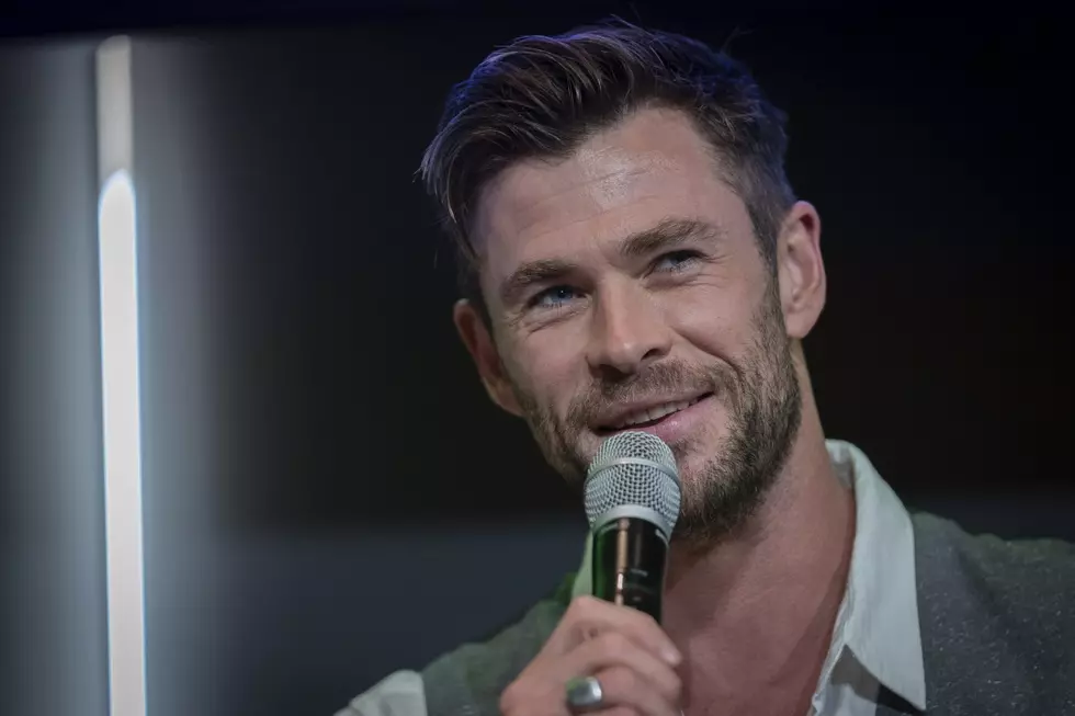 Chris Hemsworth Donates $1 Million to Australian Wildfire Relief