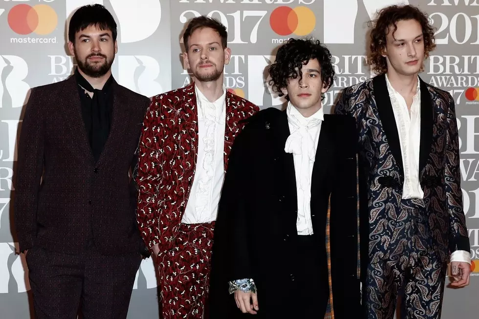 Maroon 5 and Hot Chelle Rae Respond to the 1975&#8217;s Similar Artwork