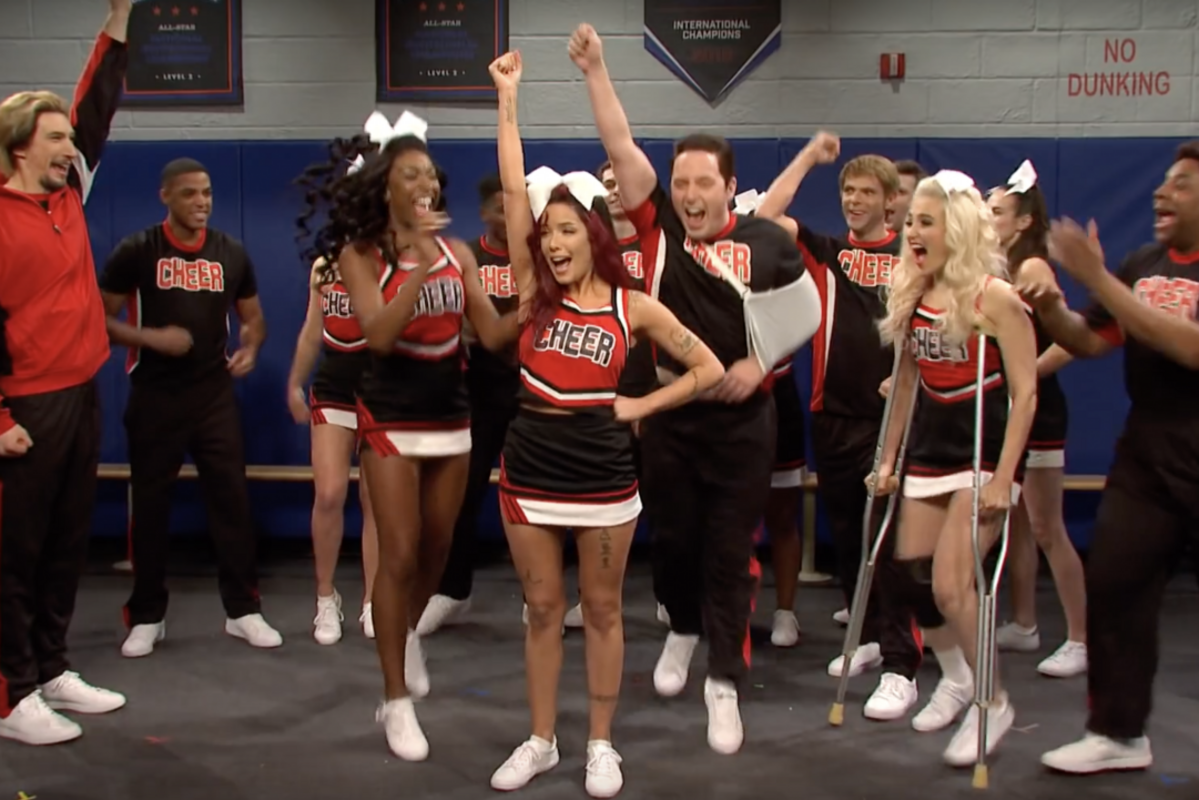 Halsey Shows Off Her Cheerleading Moves in SNL Skit