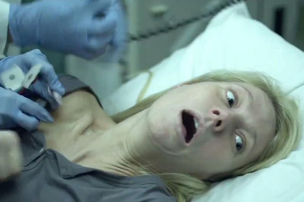 Gwyneth Paltrow Wears Mask on Flight Amid Coronavirus Fears, Says She&#8217;s &#8216;Already Been in This Movie&#8217;