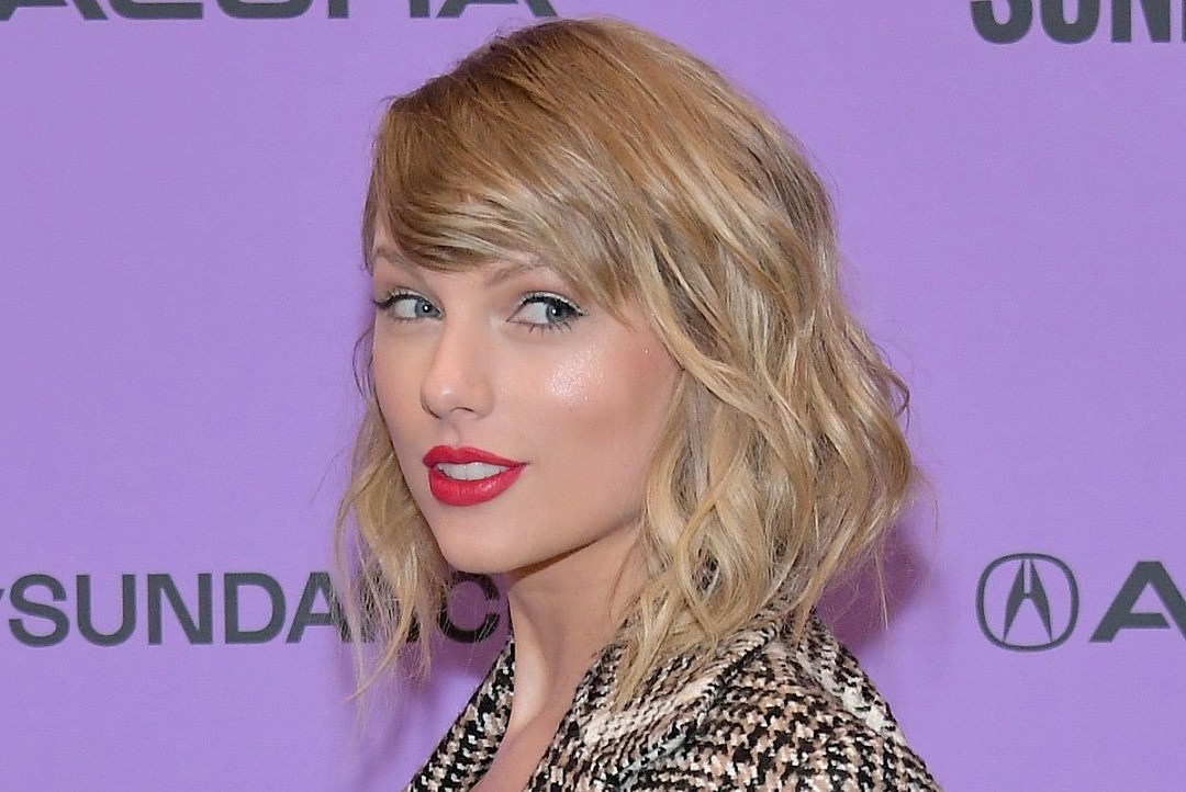 IL Woman Turns 22 with the Help of Taylor Swift