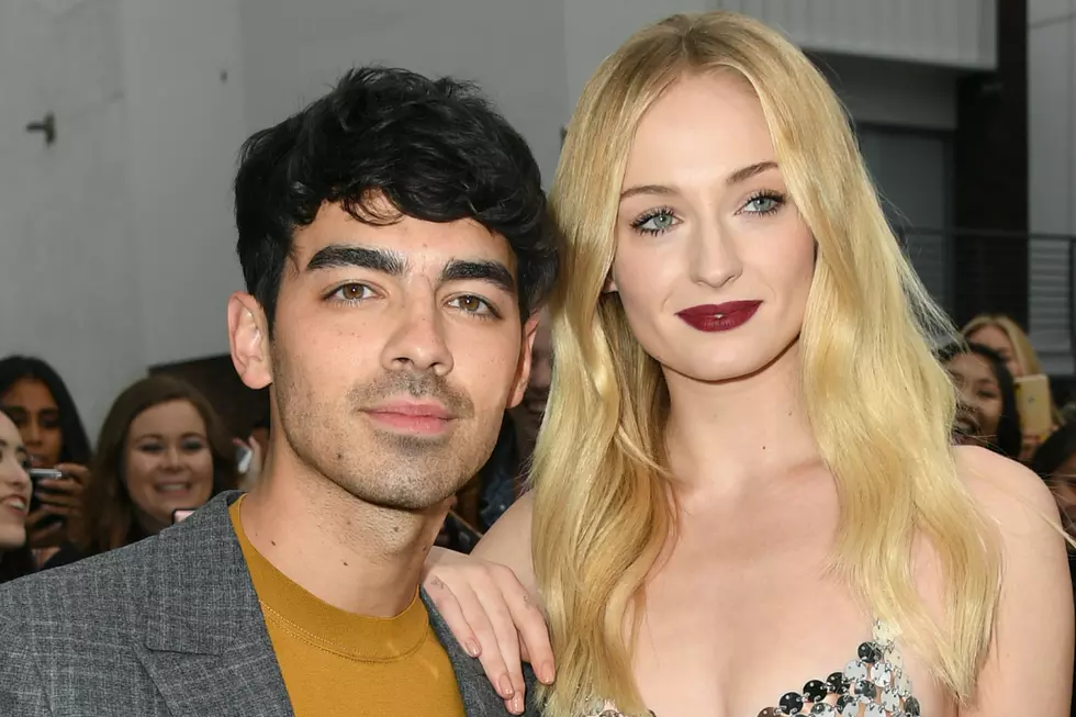 Sophie Turner’s Reported Baby Bump Revealed in New Paparazzi Photos