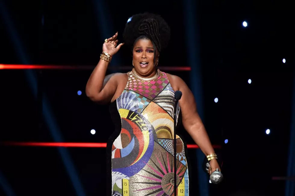 Lizzo Conducts Meditation Class During Coronavirus Pandemic