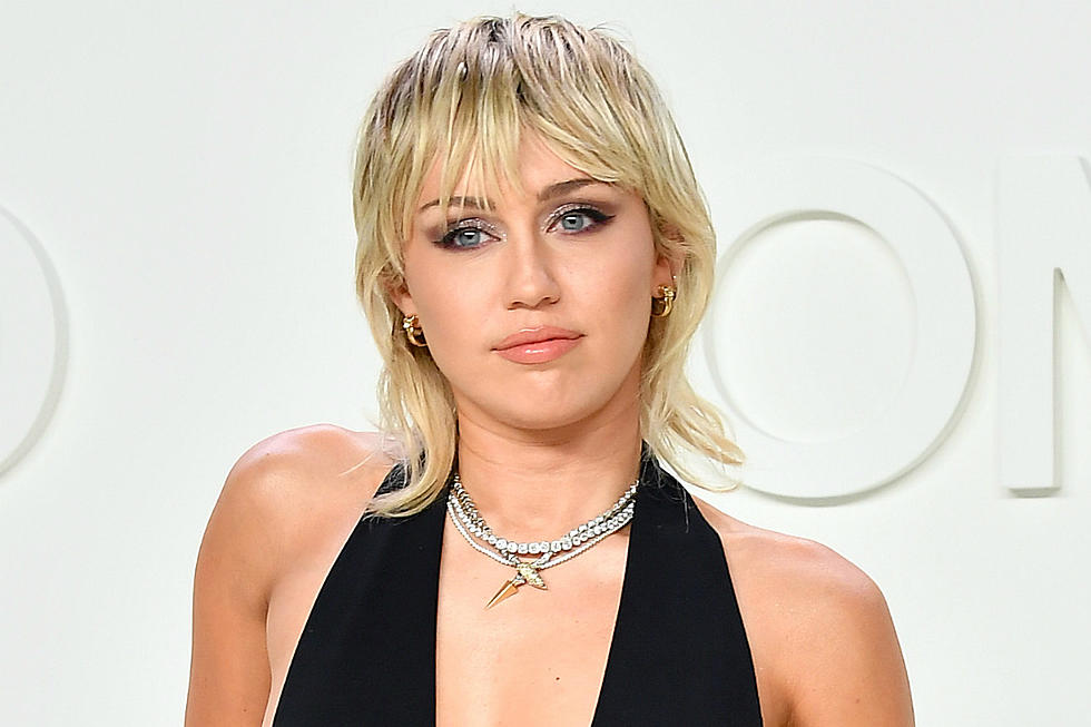 Miley Cyrus Debuts New Tattoo of a Nude Woman (PHOTO)