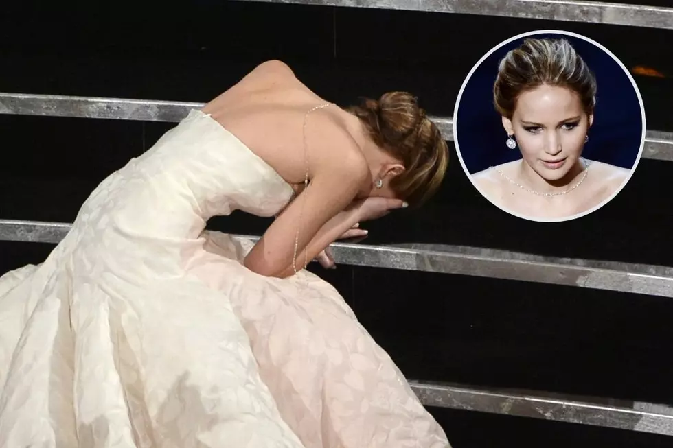 Jennifer Lawrence Confronted Anderson Cooper After He Claimed She Faked Her Oscars Fall