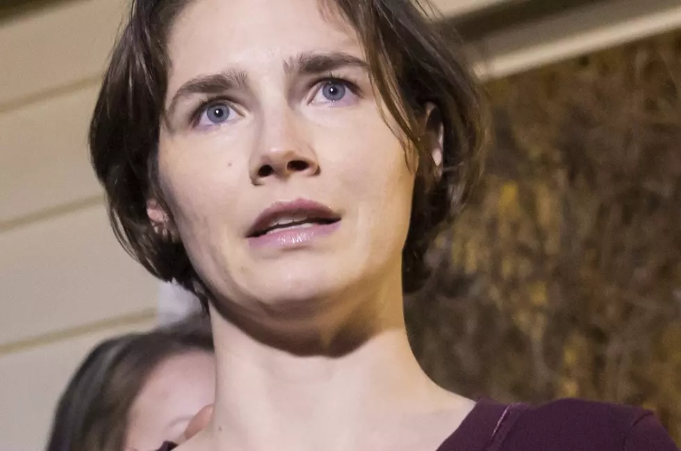 Amanda Knox Criticized for Tasteless Election Tweet