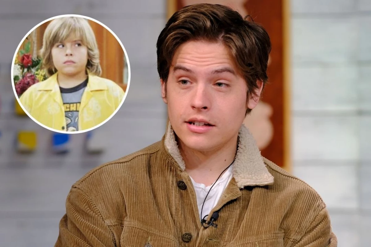 4. Dylan Sprouse's Blue Hair Sparks Twitter Frenzy - wide 2