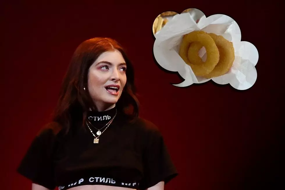 Lorde Is Reviewing Onion Rings on Her Not-So-Secret Instagram Account Again