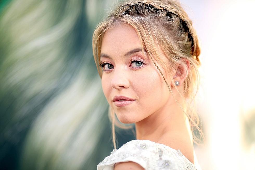 Sydney Sweeney Responds to Cyberbully Who Called Her &#8216;Ugly&#8217; in Abhorrent Tweet