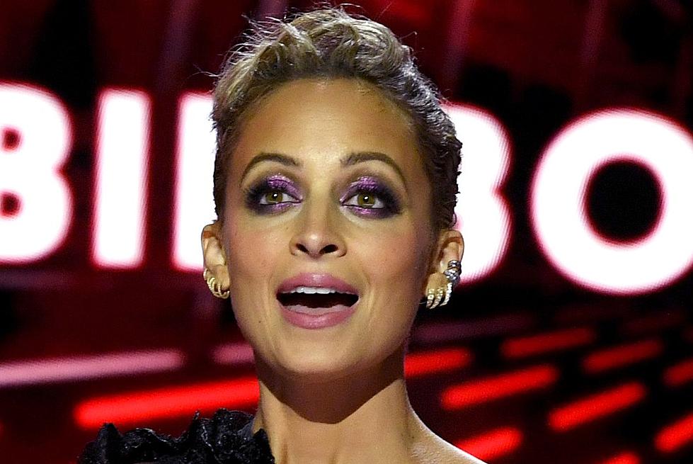 Nicole Richie&#8217;s Hair Catches on Fire While Blowing Out Birthday Candles (VIDEO)