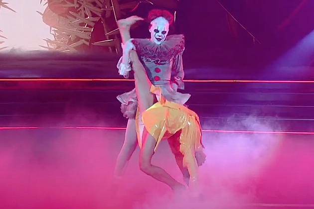 JoJo Siwa Dresses Up as Pennywise the Clown for Killer &#8216;DWTS&#8217; Performance: WATCH
