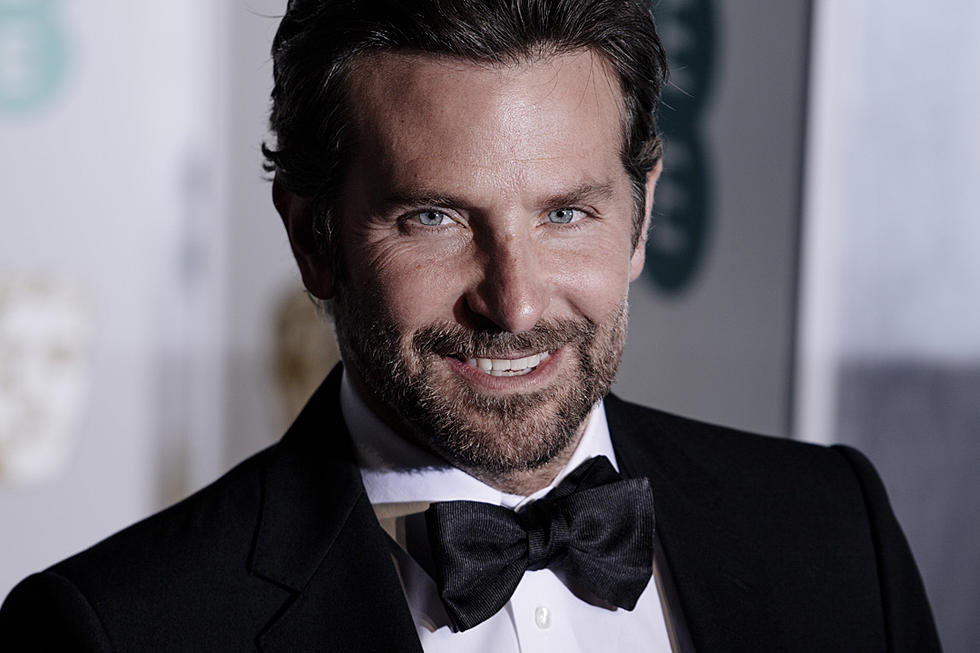 Bradley Cooper Held at Knifepoint While Taking the Subway