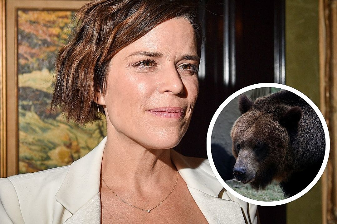 Scream Star Neve Campbell Details On-Set Bear Attack pic